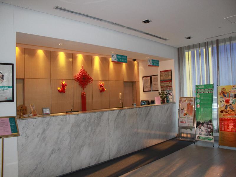 Jinjiang Inn Harbin Qunli Metro Supermarket Airport Bus Station Exterior photo